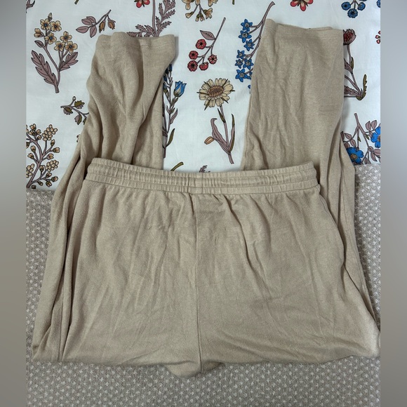 RW&CO wide leg loose fitting trousers- size L beige - Picture 4 of 4